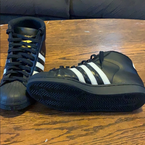 Adidas Pro Model - Picture 3 of 5